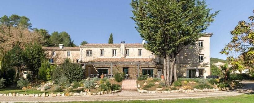 Отель La Bastide De Montferrat