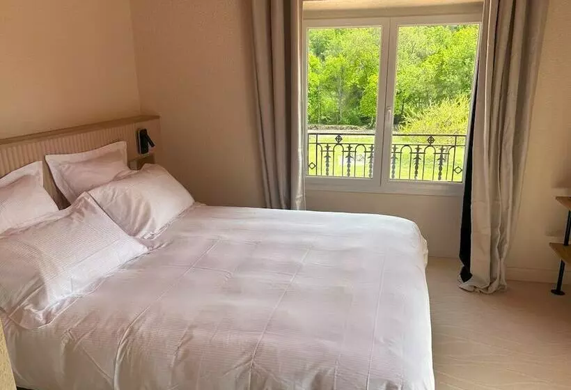 ホテル La Bastide De Montferrat