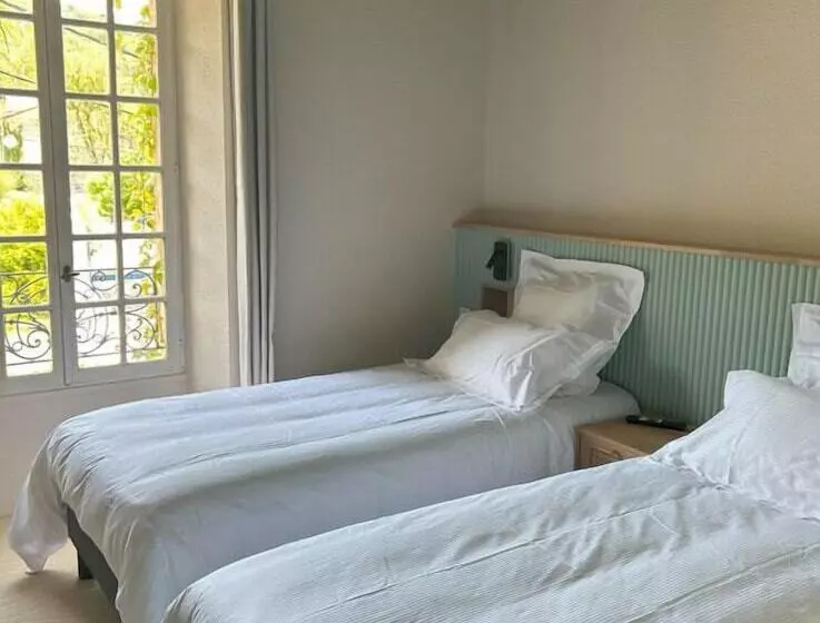 ホテル La Bastide De Montferrat