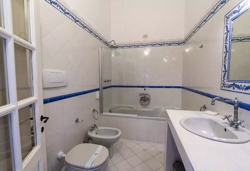 ホテル Miramare   Spotorno