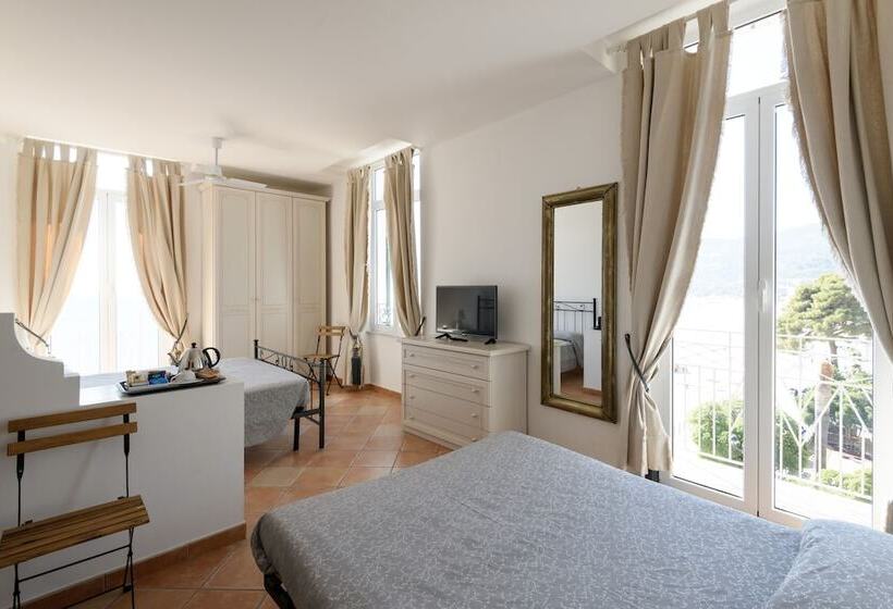 בית מלון כפרי Miramare Spotorno