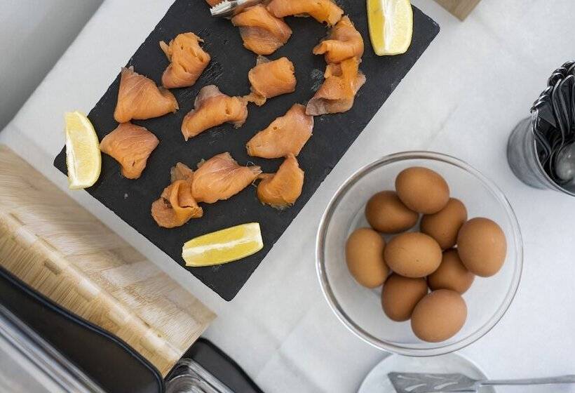 בית מלון כפרי Miramare Spotorno