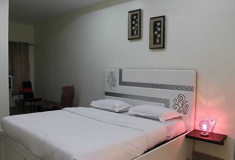 בית מלון כפרי Sandcity Balasore