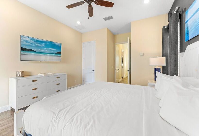 Margarita Porch Paradise