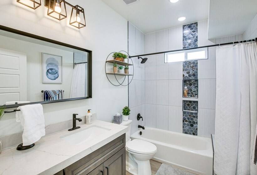 Modern & Spacious Garden City Home W/ Pool Access!