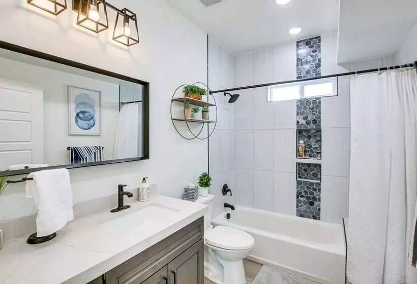 Modern & Spacious Garden City Home W/ Pool Access!