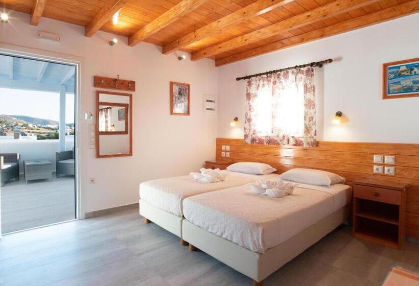 פנסיון Room In Apartment   Third Floor With Sea View Double Or Twin Room With Private Terrace