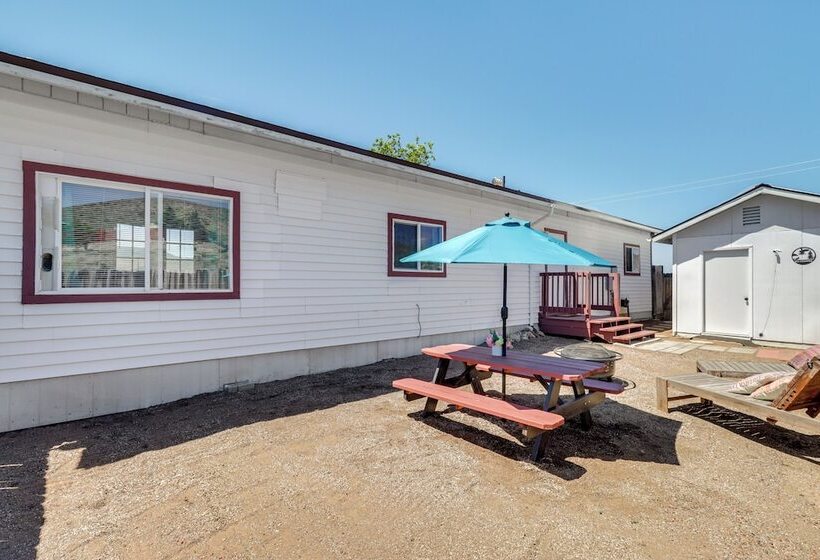 Pet Friendly Chilcoot Cottage On 34 Acres!