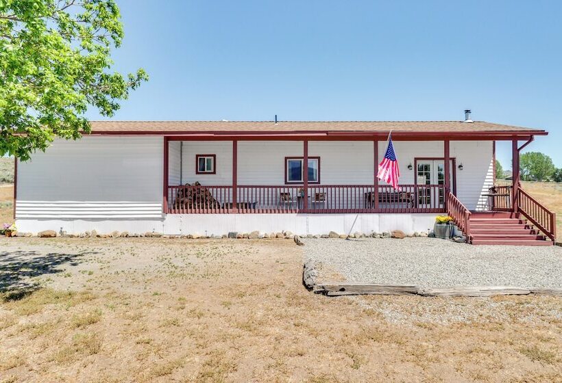 Pet Friendly Chilcoot Cottage On 34 Acres!