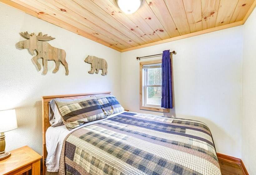 Pet Friendly Couderay Cabin W/ Boat Dock + Grill!