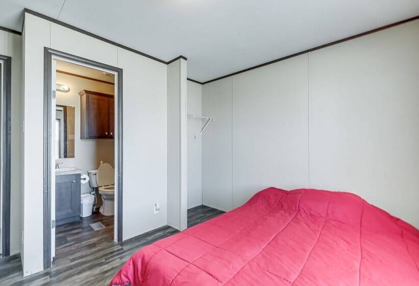 Remote Texas Group Retreat W/ Free Wifi!