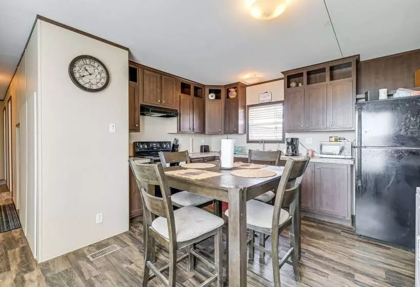 Remote Texas Group Retreat W/ Free Wifi!