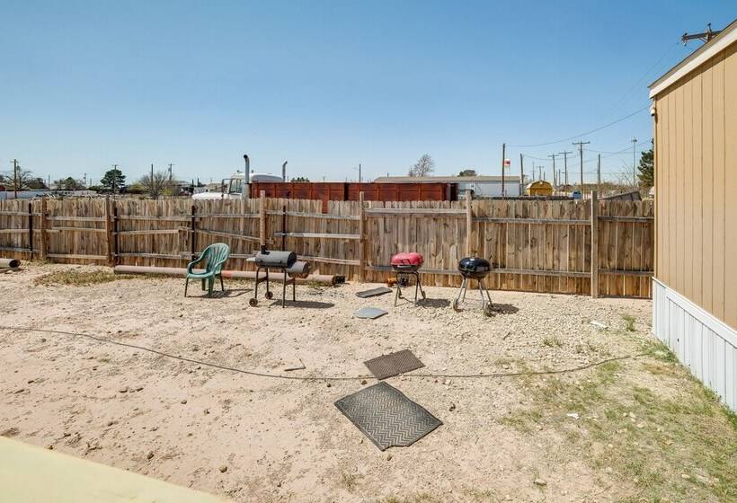 Remote Texas Group Retreat W/ Free Wifi!