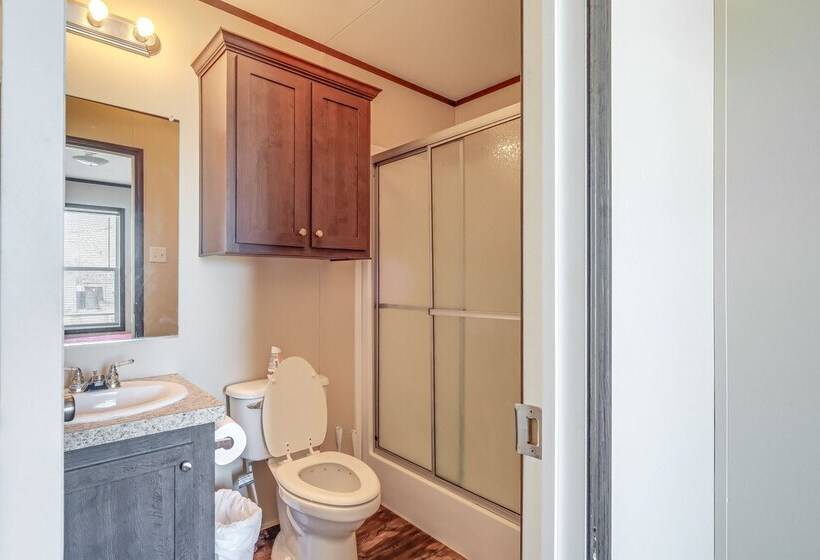 Remote Texas Group Retreat W/ Free Wifi!