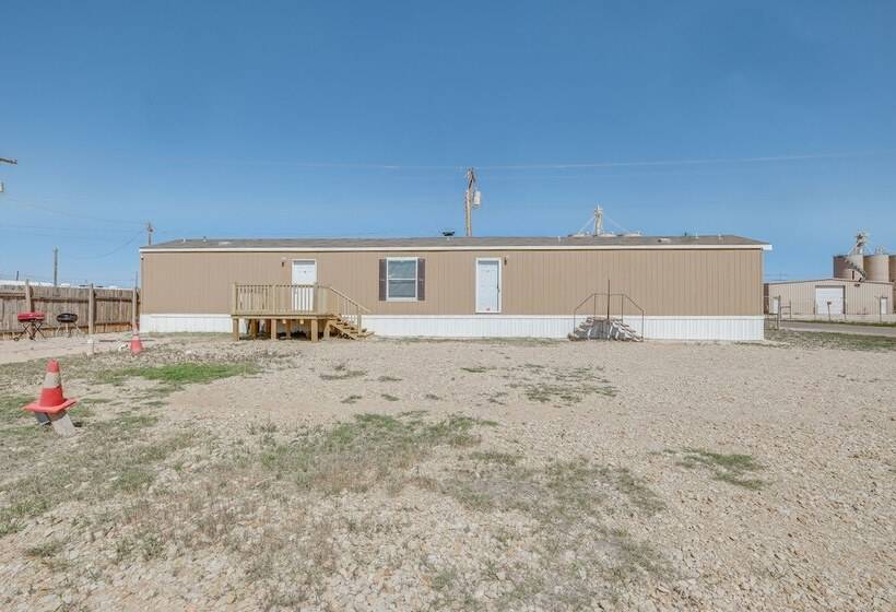 Remote Texas Group Retreat W/ Free Wifi!