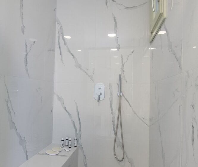 레지던스 Arethousa House