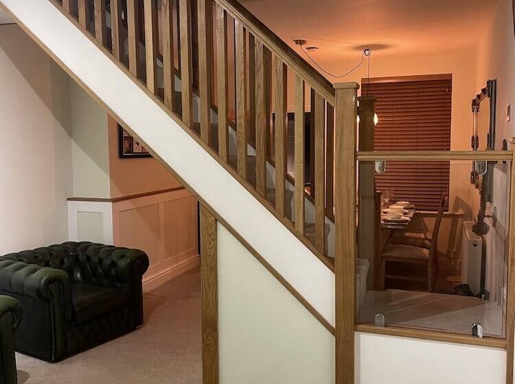 إقامة Impeccable 3 Bed House In York