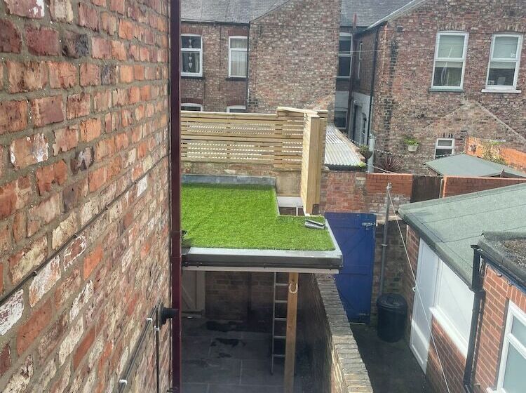 إقامة Impeccable 3 Bed House In York
