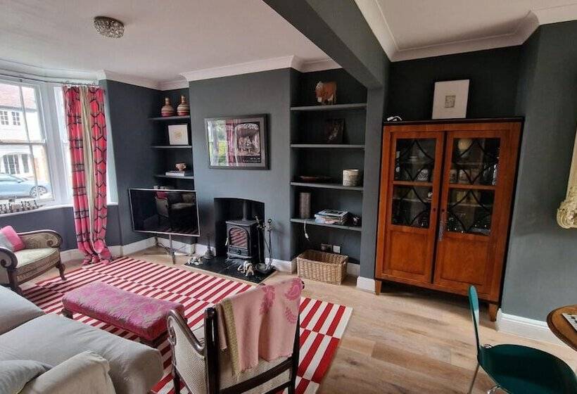 إقامة Inviting 2 Bed Character House Stamford