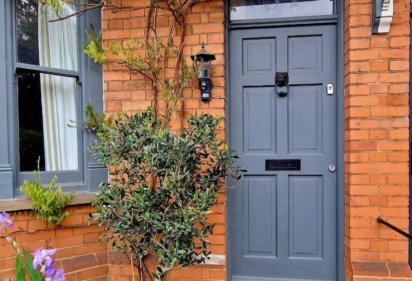 إقامة Inviting 2 Bed Character House Stamford