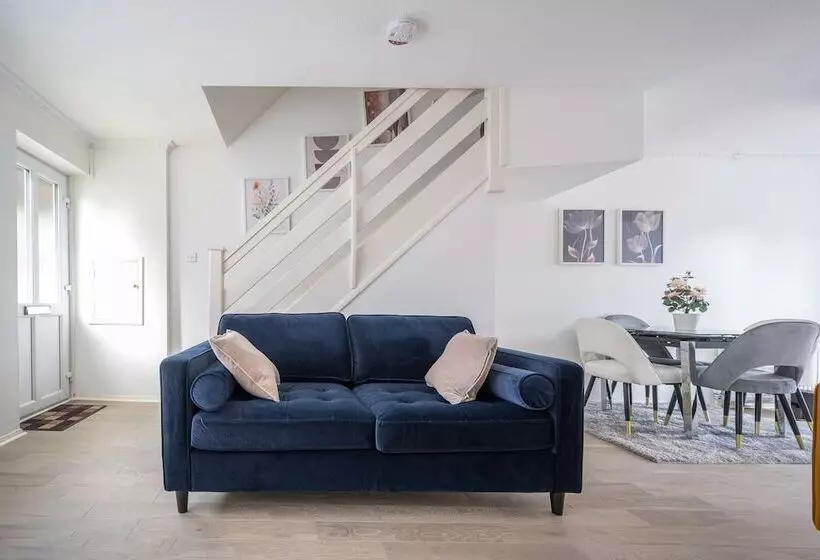レジデンス Luxurious 2 Bed House In Dartford