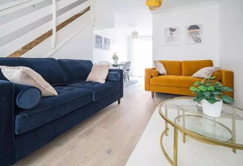 レジデンス Luxurious 2 Bed House In Dartford