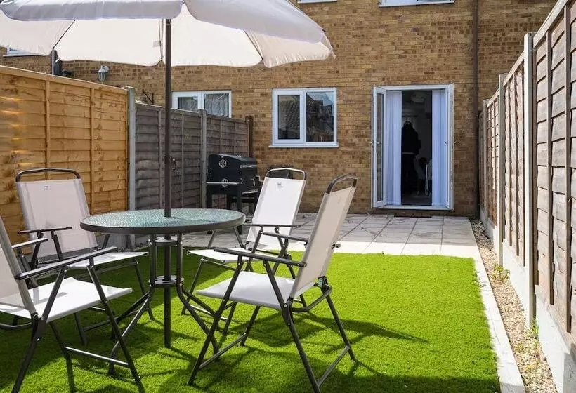 レジデンス Luxurious 2 Bed House In Dartford