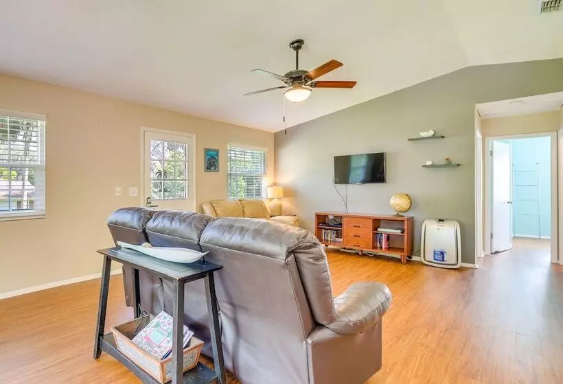 Riverfront Inglis Duplex W/ Shared Dock & Fire Pit