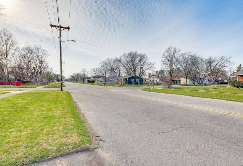 South Bend Home W/ Gas Grill Near Universities!