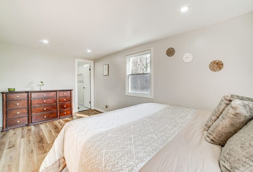 South Bend Home W/ Gas Grill Near Universities!