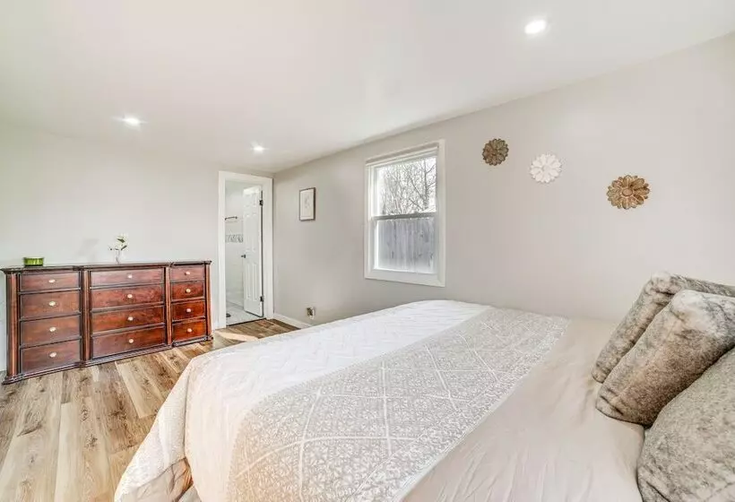 South Bend Home W/ Gas Grill Near Universities!