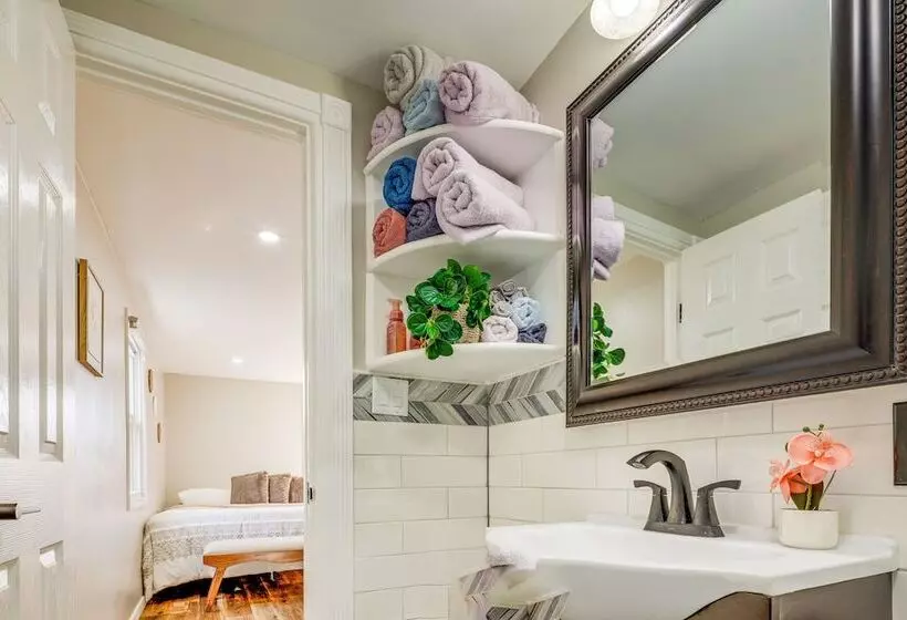 South Bend Home W/ Gas Grill Near Universities!