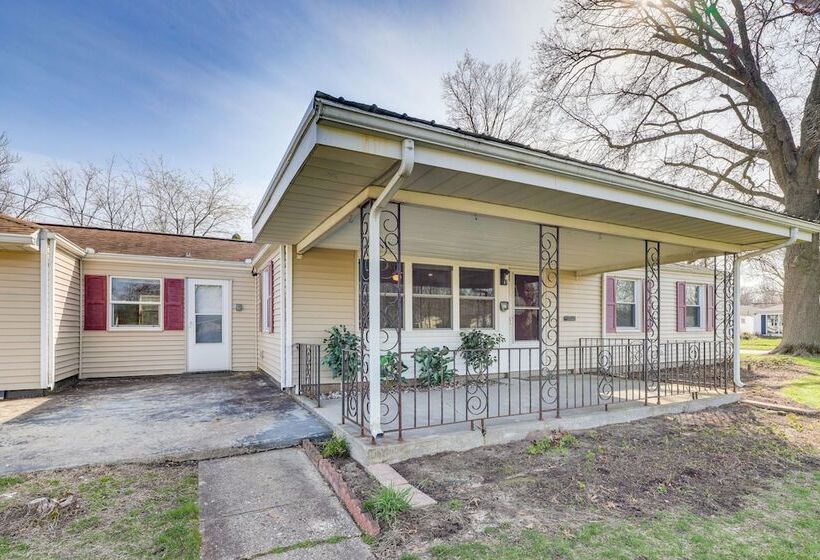South Bend Home W/ Gas Grill Near Universities!