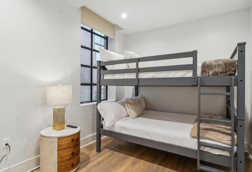 The Eleanor New Orleans