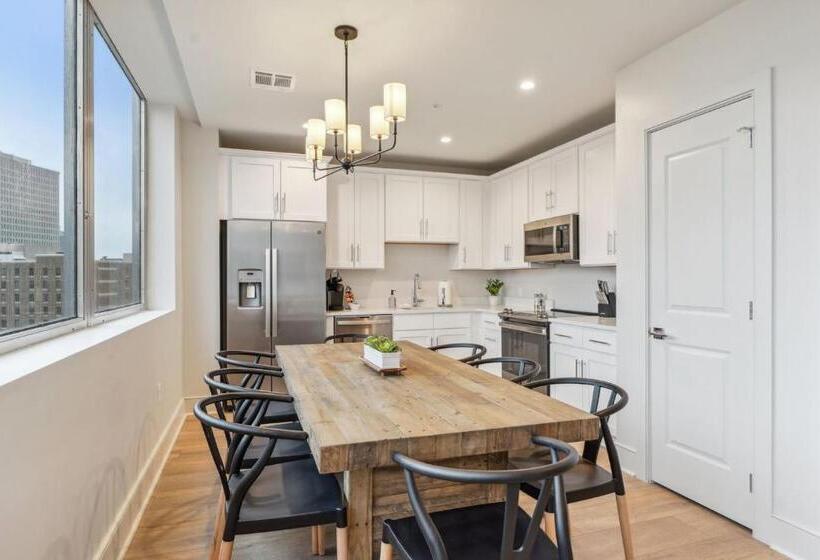 The Eleanor New Orleans