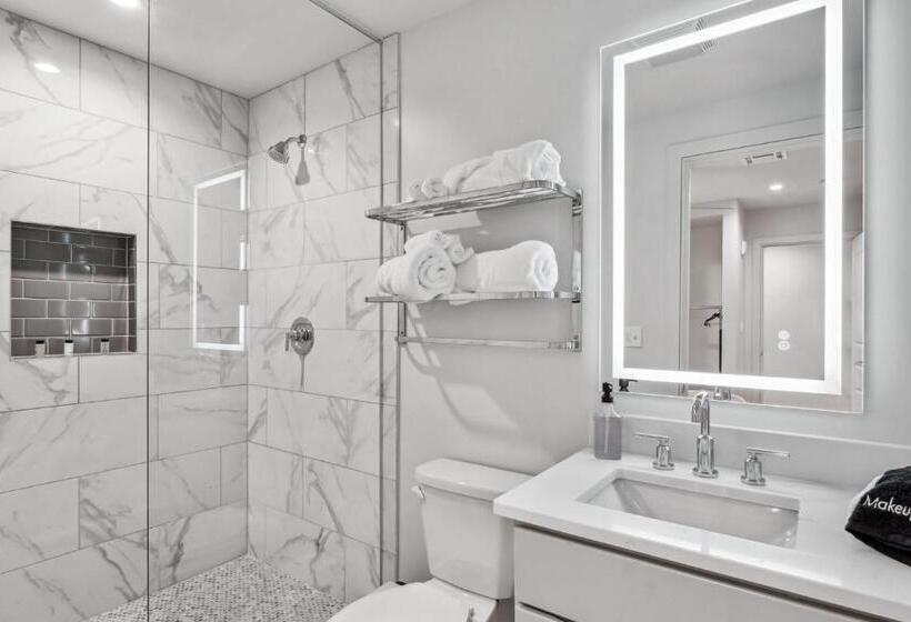 The Eleanor New Orleans