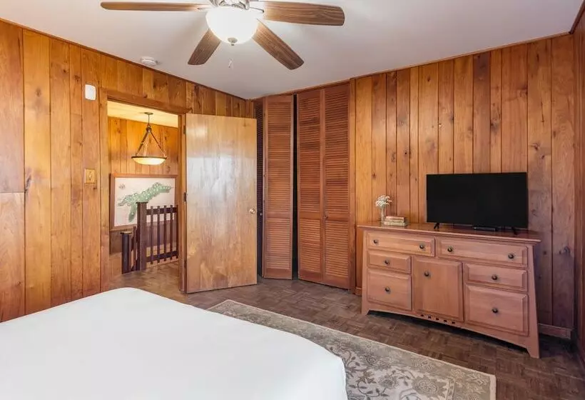 Asher By Avantstay Mountain Escape + Pool/spa