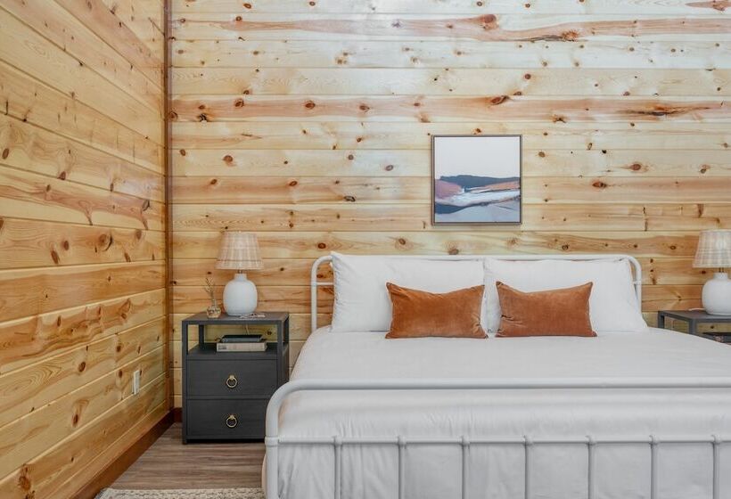 Bluebell By Avantstay Incredible Views W/ Large Balcony & Indoor Pool!