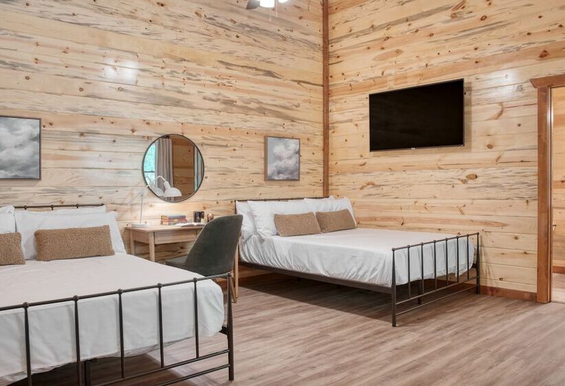 Bluestem By Avantstay Incredible Views W/ Large Balcony & Indoor Pool!