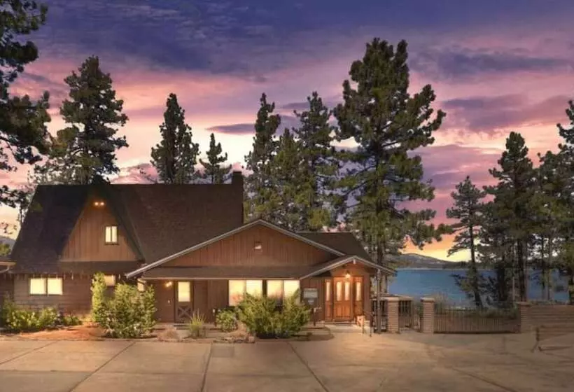 Classic Lake House By Avantstay Large Property On The Lake! W/ Hot Tub