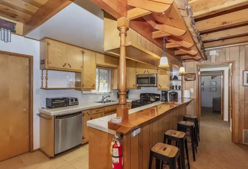 Classic Lake House By Avantstay Large Property On The Lake! W/ Hot Tub