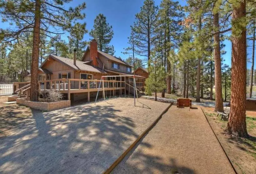 Classic Lake House By Avantstay Large Property On The Lake! W/ Hot Tub