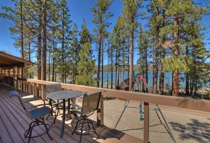Classic Lake House By Avantstay Large Property On The Lake! W/ Hot Tub