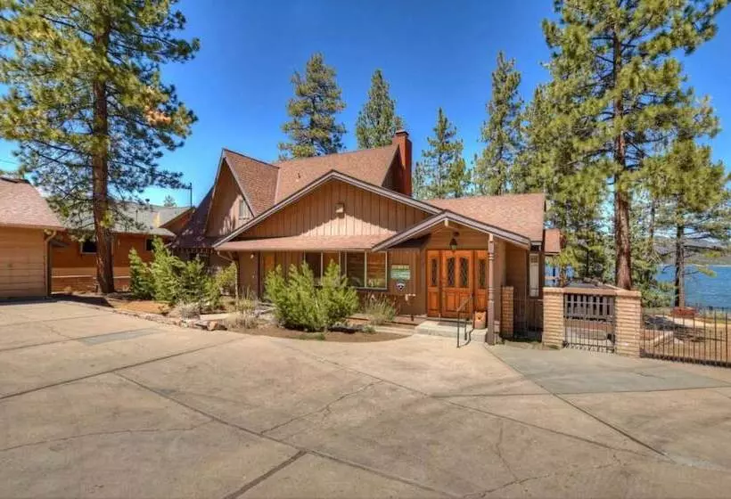 Classic Lake House By Avantstay Large Property On The Lake! W/ Hot Tub