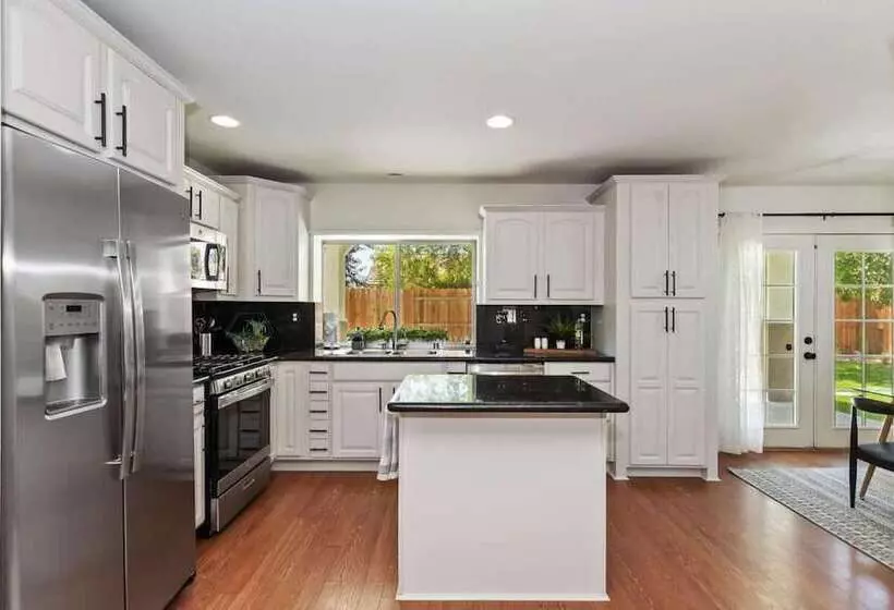 Indio Escape By Avantstay Stunning Home In Coachella W/ Pool & Hot Tub