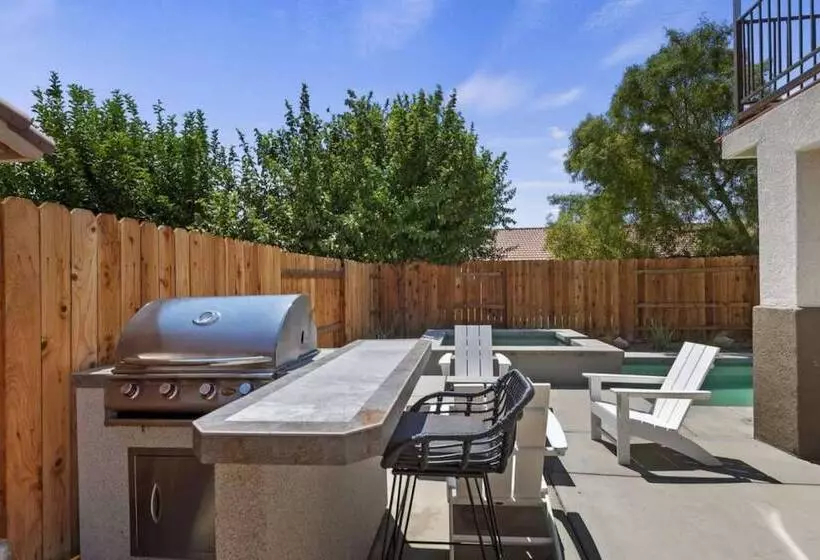 Indio Escape By Avantstay Stunning Home In Coachella W/ Pool & Hot Tub