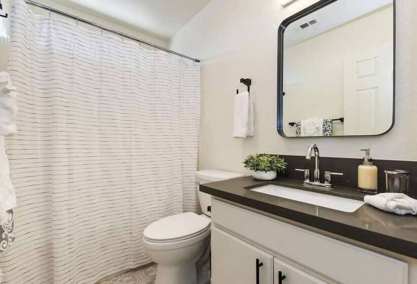 Indio Escape By Avantstay Stunning Home In Coachella W/ Pool & Hot Tub