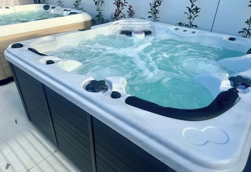 Мотель Main Residences