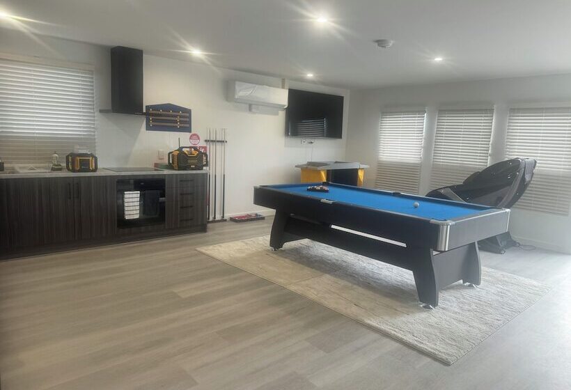 Мотель Main Residences