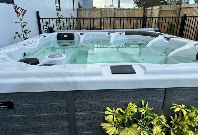 Мотель Main Residences